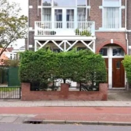 Mansion Scheveningen Beach With Garden - Longstay Apartment *